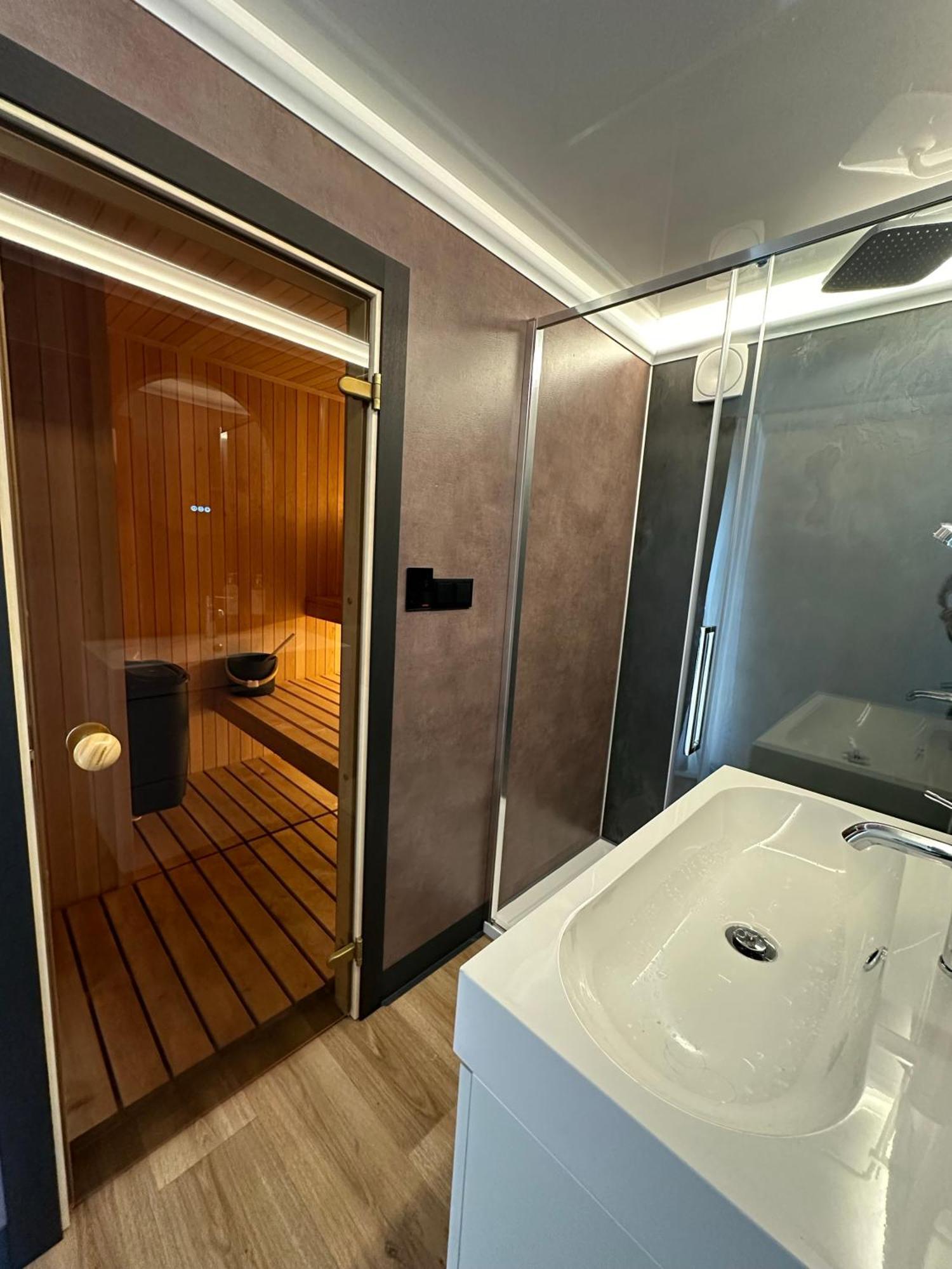 L'escale Royale - Rhin - Strasbourg Bateau-hôtel