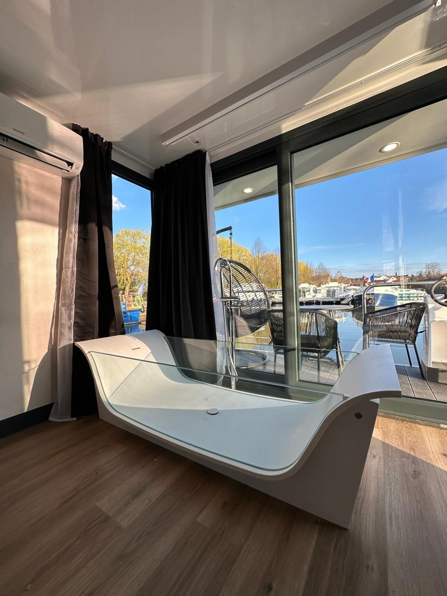 L'escale Royale - Rhin - Strasbourg Bateau-hôtel *