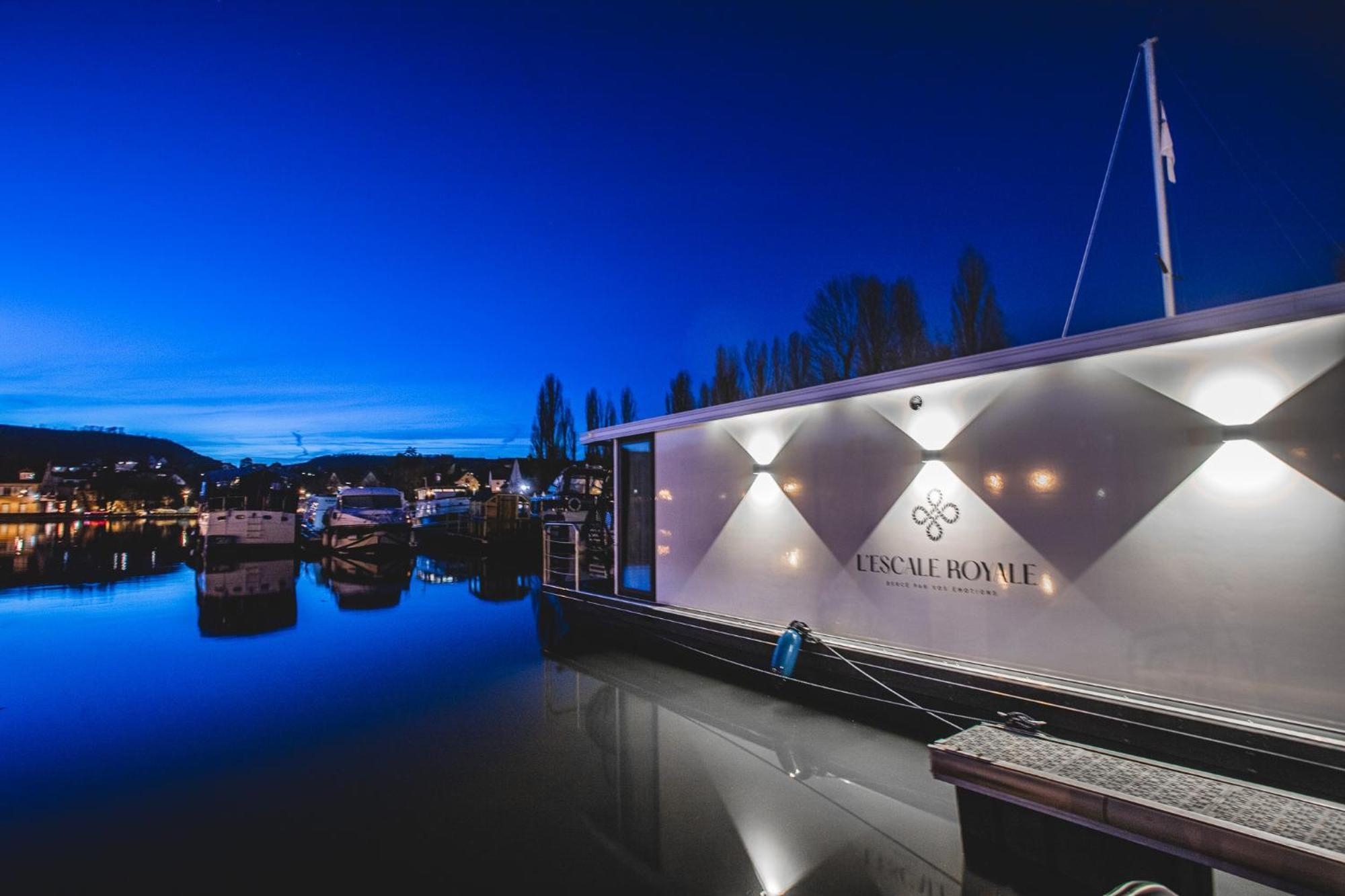 Bateau-hôtel L'escale Royale - Rhin - Strasbourg Saverne