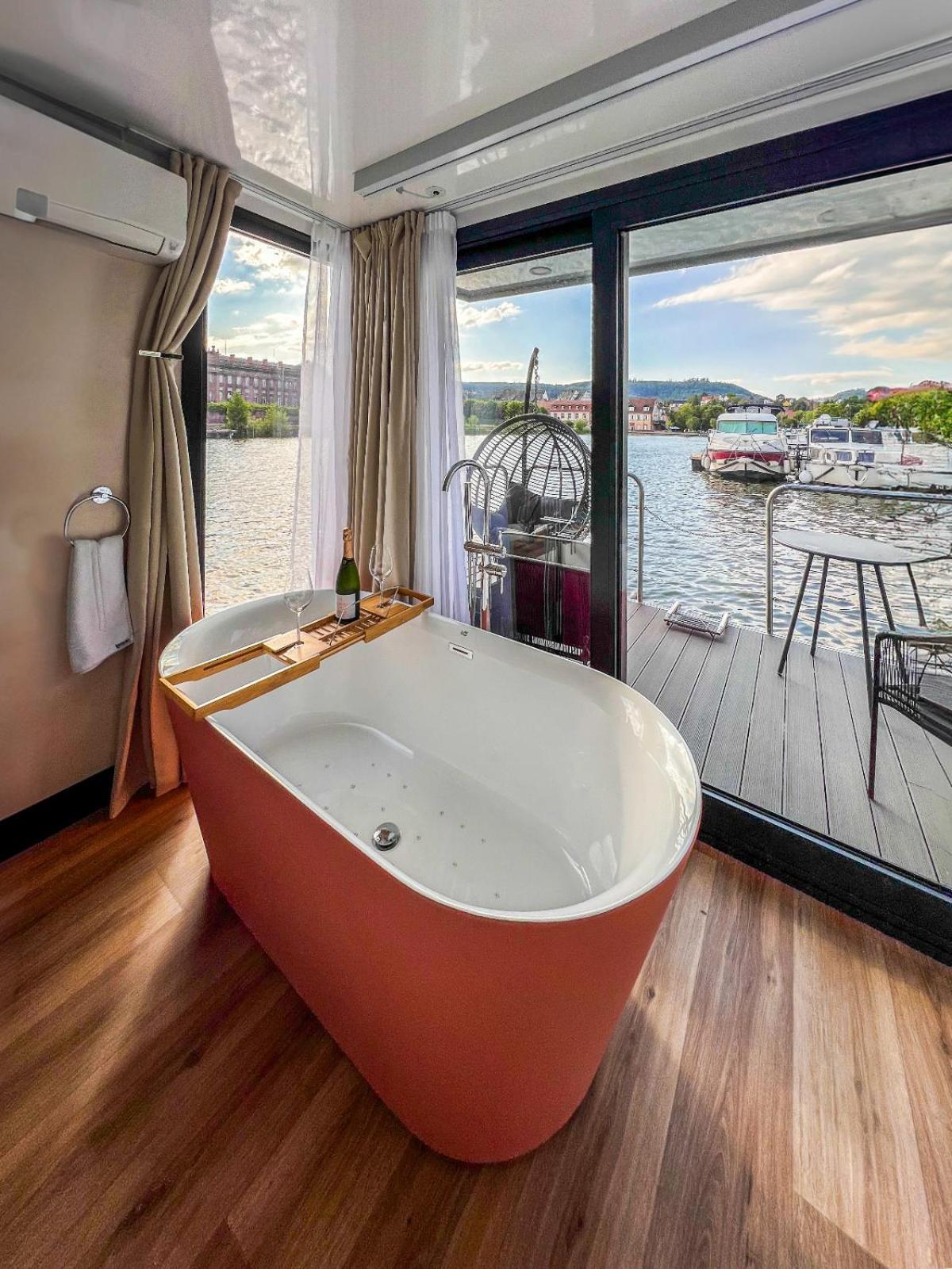 L'escale Royale - Rhin - Strasbourg Bateau-hôtel Saverne