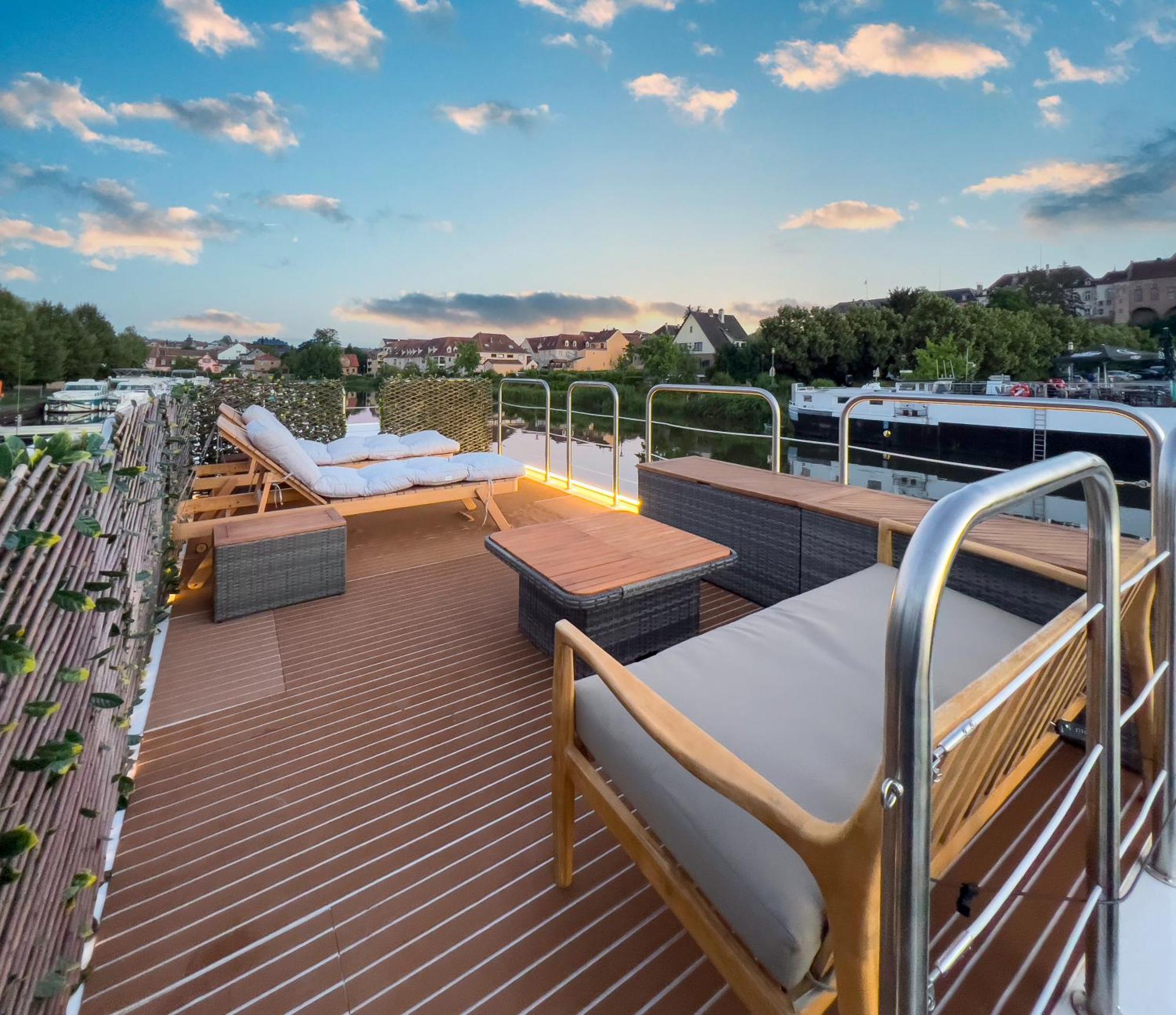 L'escale Royale - Rhin - Strasbourg Bateau-hôtel *